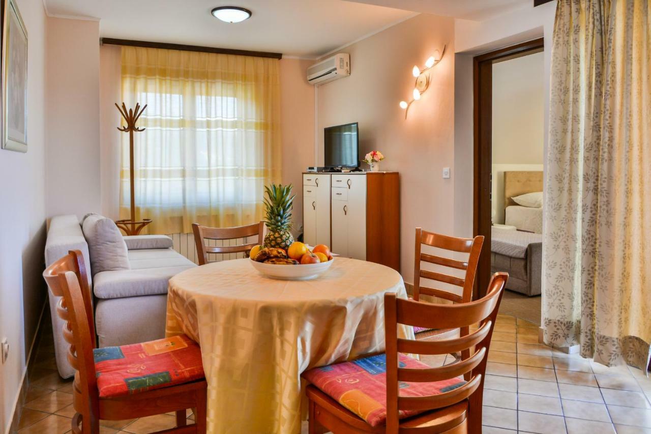 Bella Vista Apartments Crikvenica Exterior photo